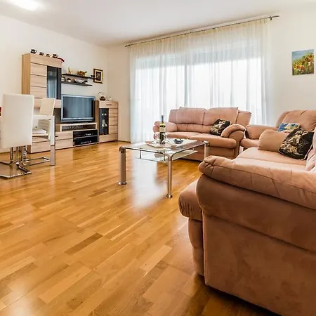 Luigia Apartment