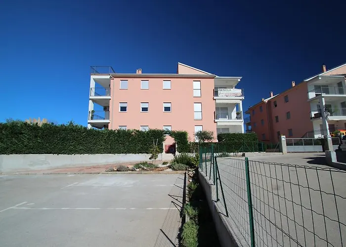 Luigia Διαμέρισμα *