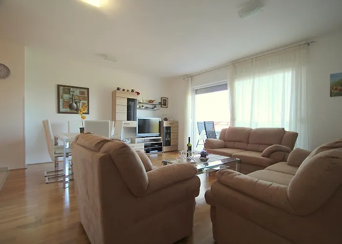 Luigia Διαμέρισμα *